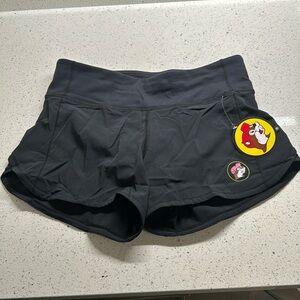 Buc-ee’s woman’s running shorts sz Small